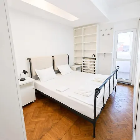 Ultracentral Vintage 3br * Bucureşti