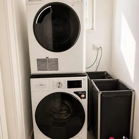 Ultracentral Vintage 3br Apartament